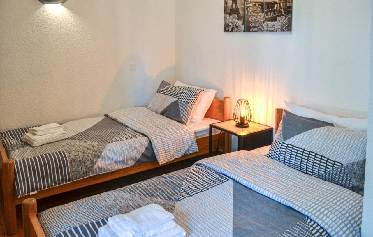 2 Bedroom Nice Home In Vitrac Vitrac  Ngoại thất bức ảnh